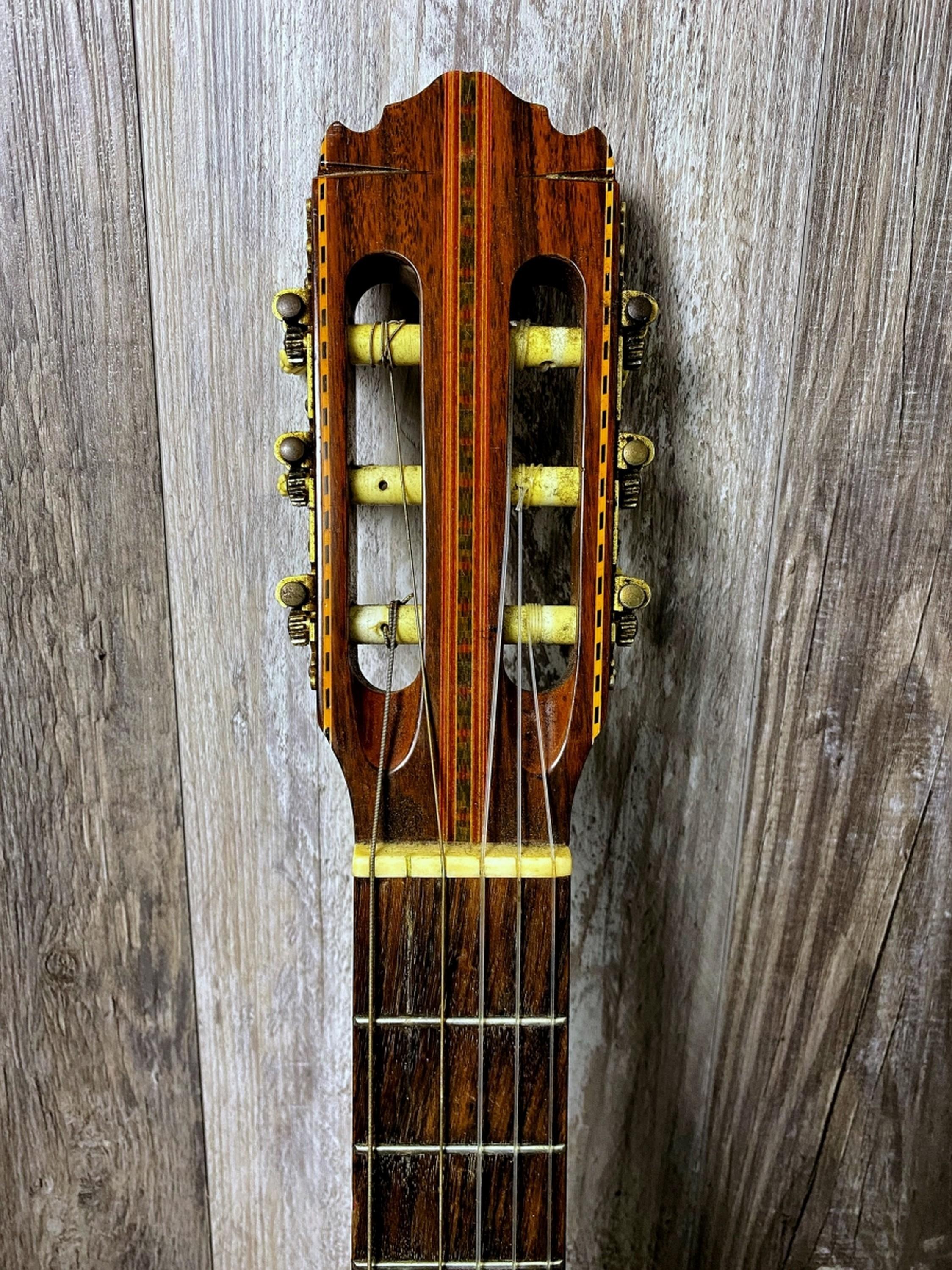 1969 Hernandes Acoustic Guitar w/ Hard Case