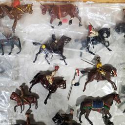 Tray Lot FULL of Fixer Upper Toy Soldiers Including Loads of Mounted, Most Are Britains, Johillco,