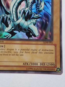 Yugioh Yu-Gi-Oh! Blue-Eyes White Dragon 2002 First Edition LOB-001 Ultimate Rare Trading Card M/NM