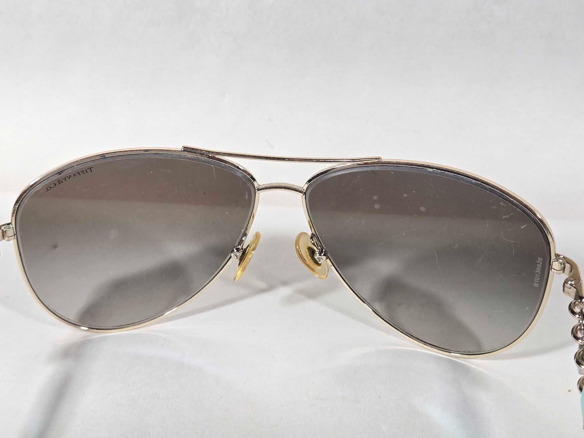 4 Pair of Women's Vintage Sunglasses Incl. Coach