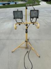2 Head Portable Shop Light on Stand (Local Pick Up Only)