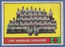 1961 Topps #86 Los Angeles Dodgers Team card