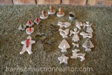 ASSORTMENT OF VINTAGE COOKIE AND OR BISCUIT CUTTERS