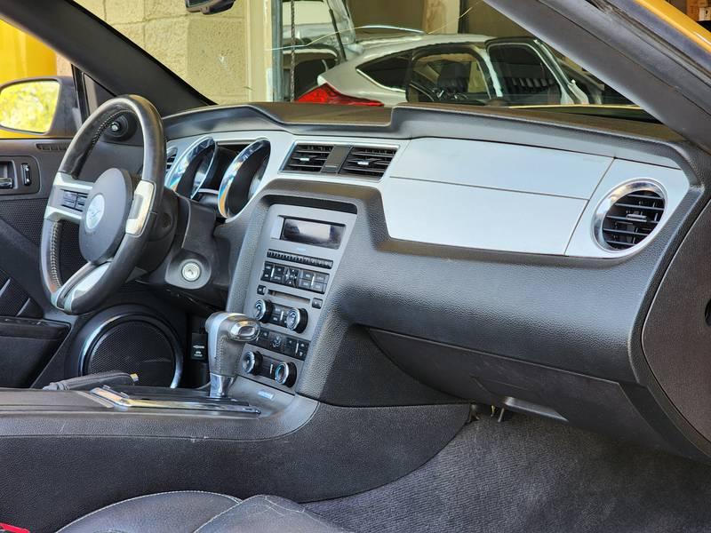 2010 Ford Mustang V6 2 Door Convertible