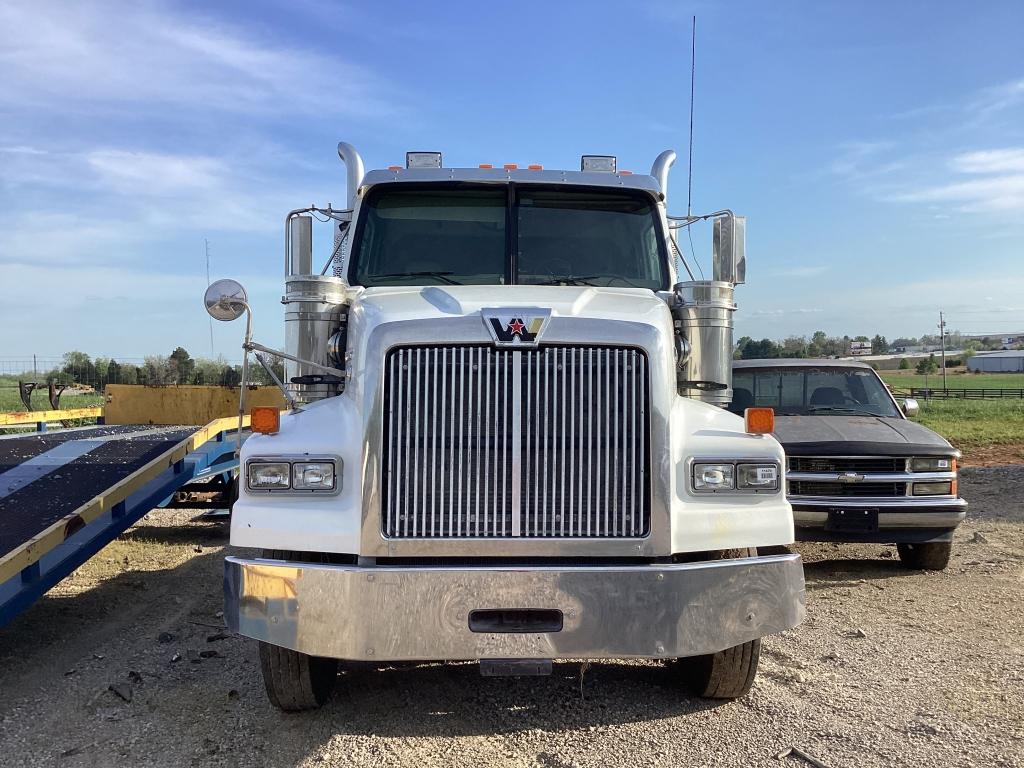 2011 WESTERNSTAR SLEEPER TRACTOR