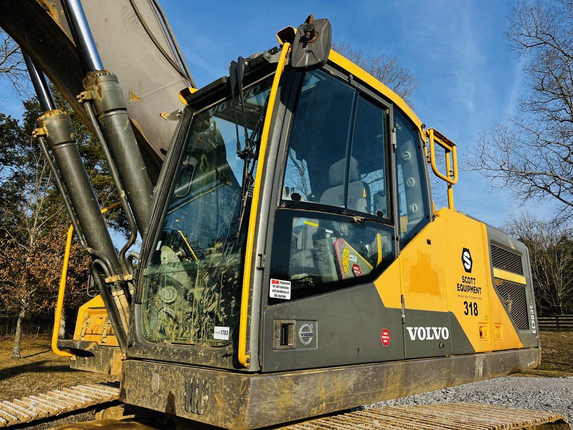 2015 Volvo EC300EL Hydraulic Excavator