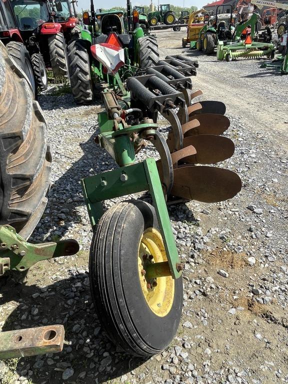 John Deere 2000 4 Bottom Plow