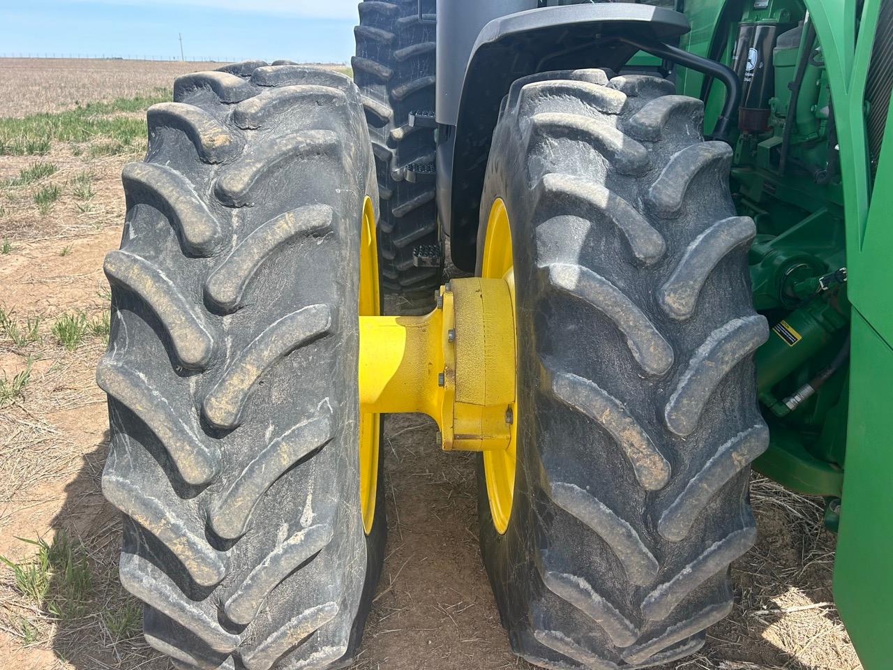 2013 John Deere 8335R