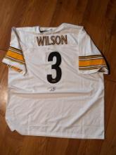 Russell Wilson Autographed Jersey with coa