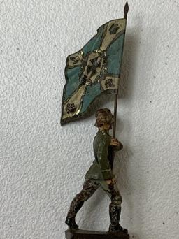 GERMAN THIRD REICH PERIOD LINEOL TOY SOLDIERS NAVY FLAG BEARER