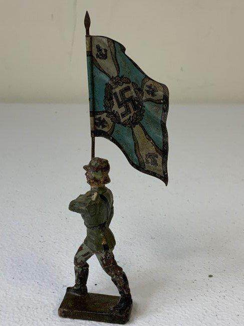GERMAN THIRD REICH PERIOD LINEOL TOY SOLDIERS NAVY FLAG BEARER