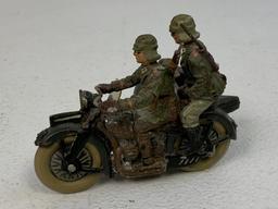 GERMAN NAZI PERIOD LINEOL / ELASTOLIN TOY SOLDIERS MOTORCYCLE WITH SIDE CAR