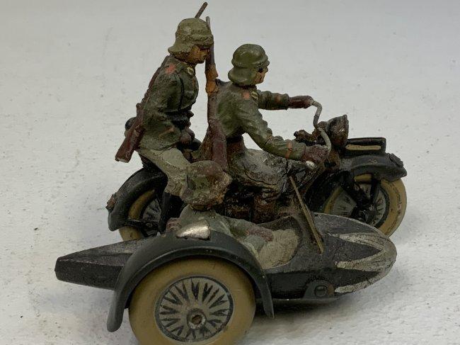 GERMAN NAZI PERIOD LINEOL / ELASTOLIN TOY SOLDIERS MOTORCYCLE WITH SIDE CAR