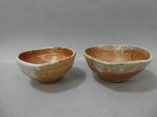 Pair Warren MacKenzie Shino Brown & White Glaze Irregular Art Pottery Bowls