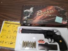 UHC Revolver Spring Airsoft Pistol - black