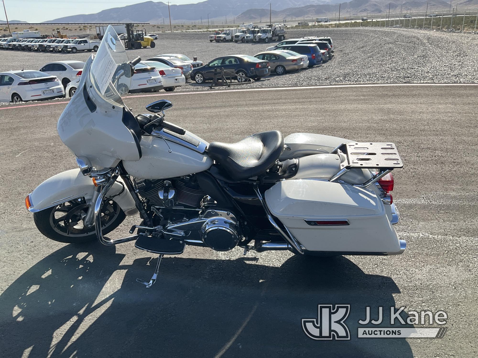 (Las Vegas, NV) 2018 Harley-Davidson FLHTP Police Runs & Moves