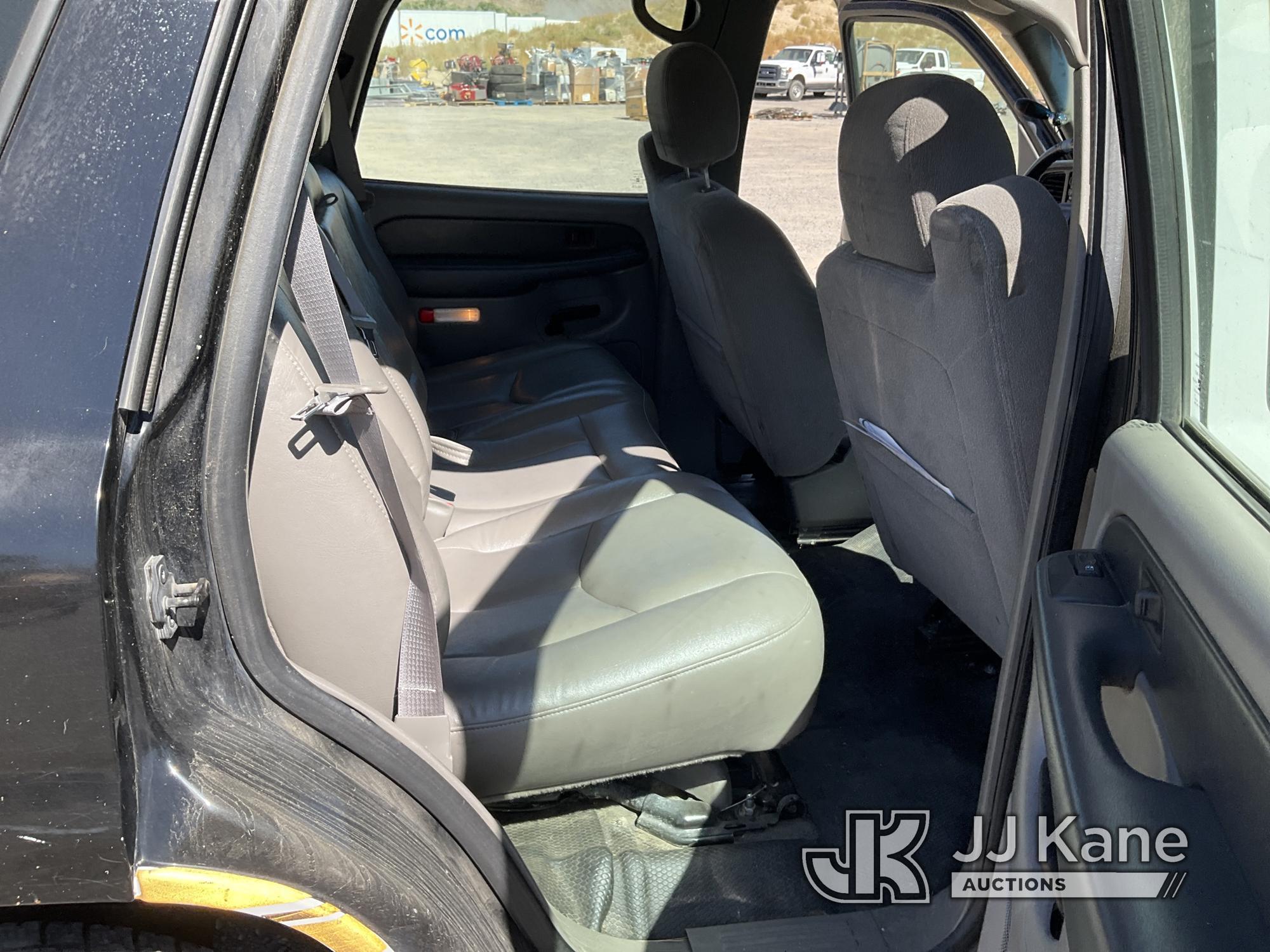(McCarran, NV) 2003 Chevrolet Tahoe 4x4 4-Door Sport Utility Vehicle, Located In Reno Nv. Contact Na