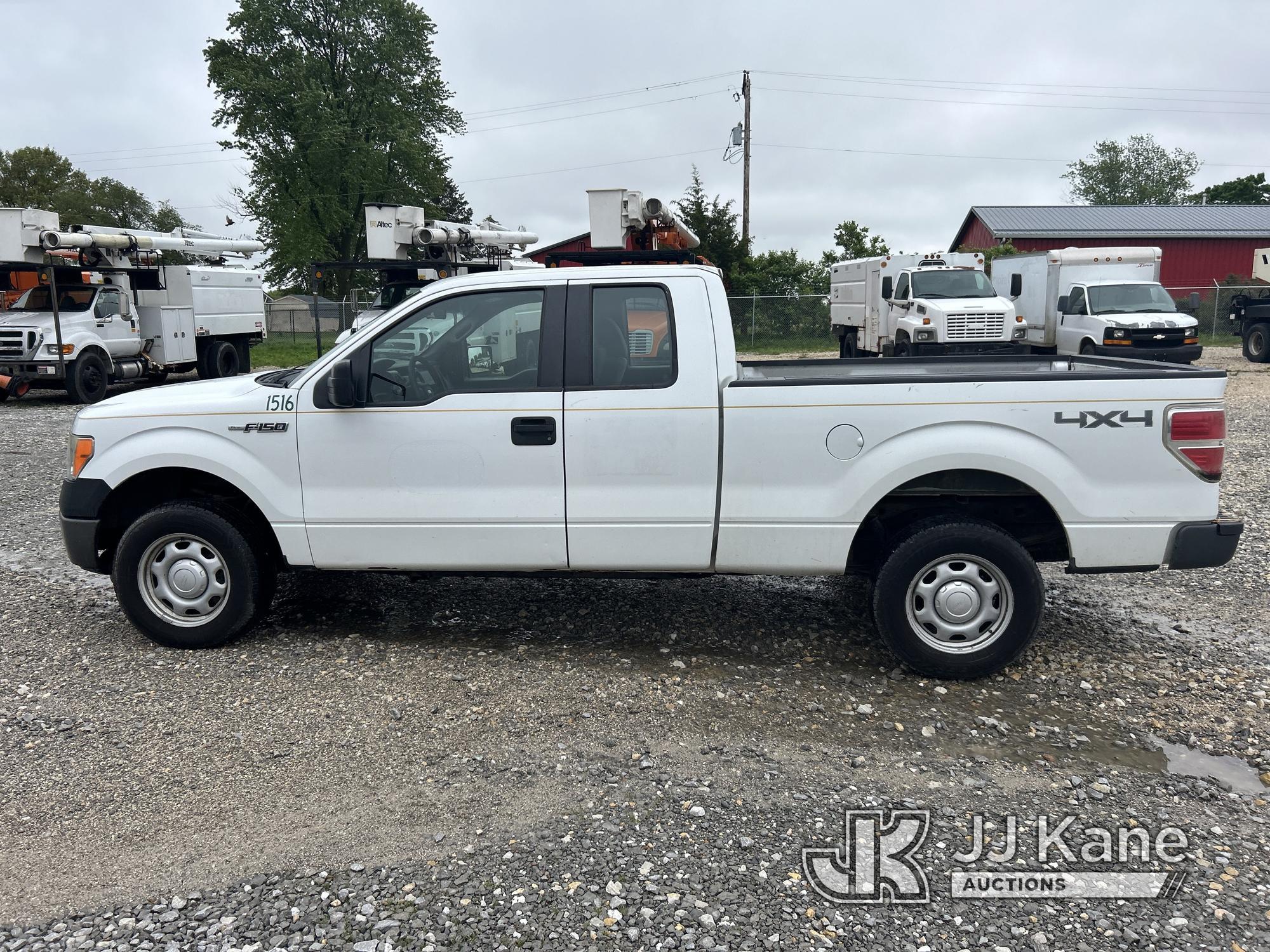(Hawk Point, MO) 2011 Ford F150 4x4 Extended-Cab Pickup Truck Runs & Moves) (Check Engine Light On)