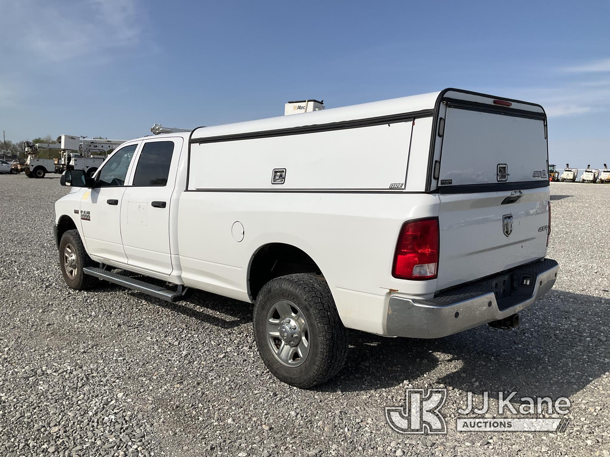 (Hawk Point, MO) 2017 RAM 2500 4x4 Crew-Cab Pickup Truck Runs & Moves
