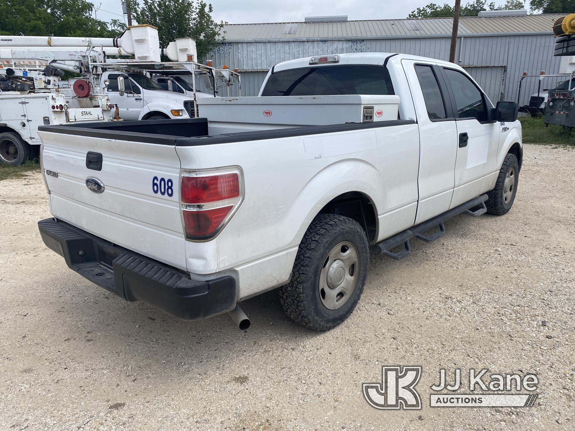 (San Antonio, TX) 2009 Ford F150 Extended-Cab Pickup Truck Runs & Moves