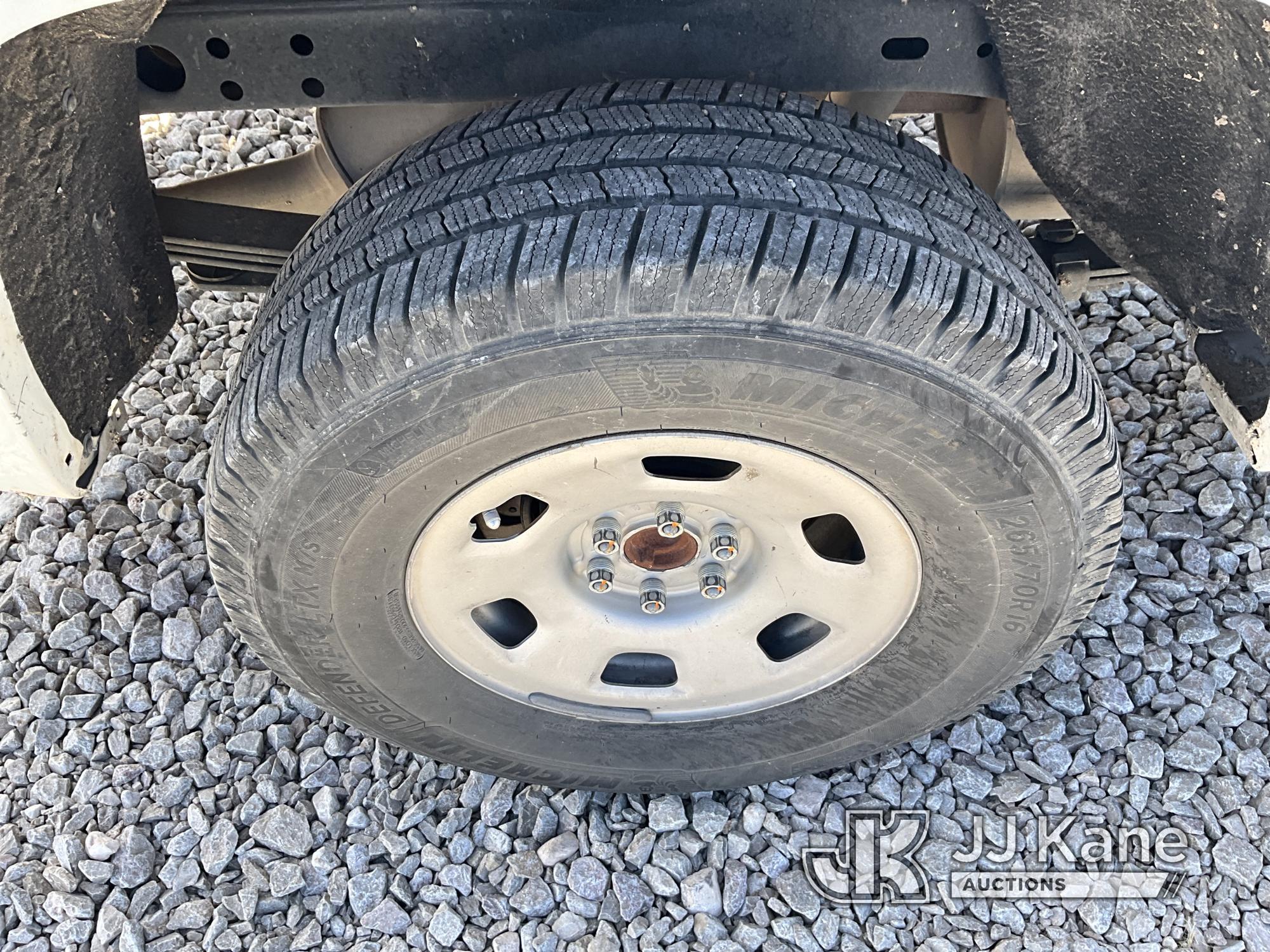 (El Paso, TX) 2016 Chevrolet Colorado 4x4 Extended-Cab Pickup Truck Runs & Moves) (Paint Damage, Spa