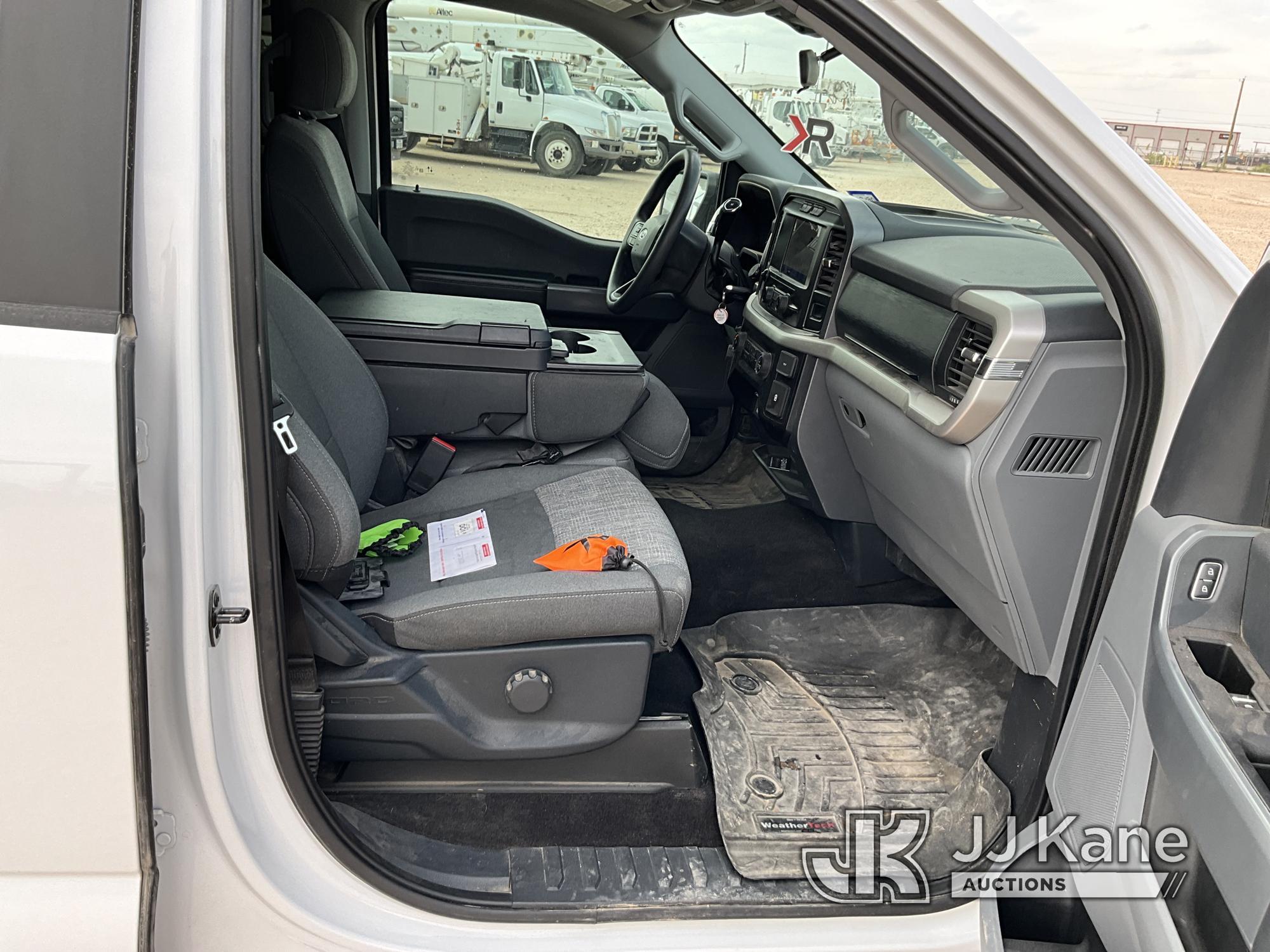 (Odessa, TX) 2021 Ford F150 4x4 Crew-Cab Pickup Truck Runs & Moves) (Hail Body Damage