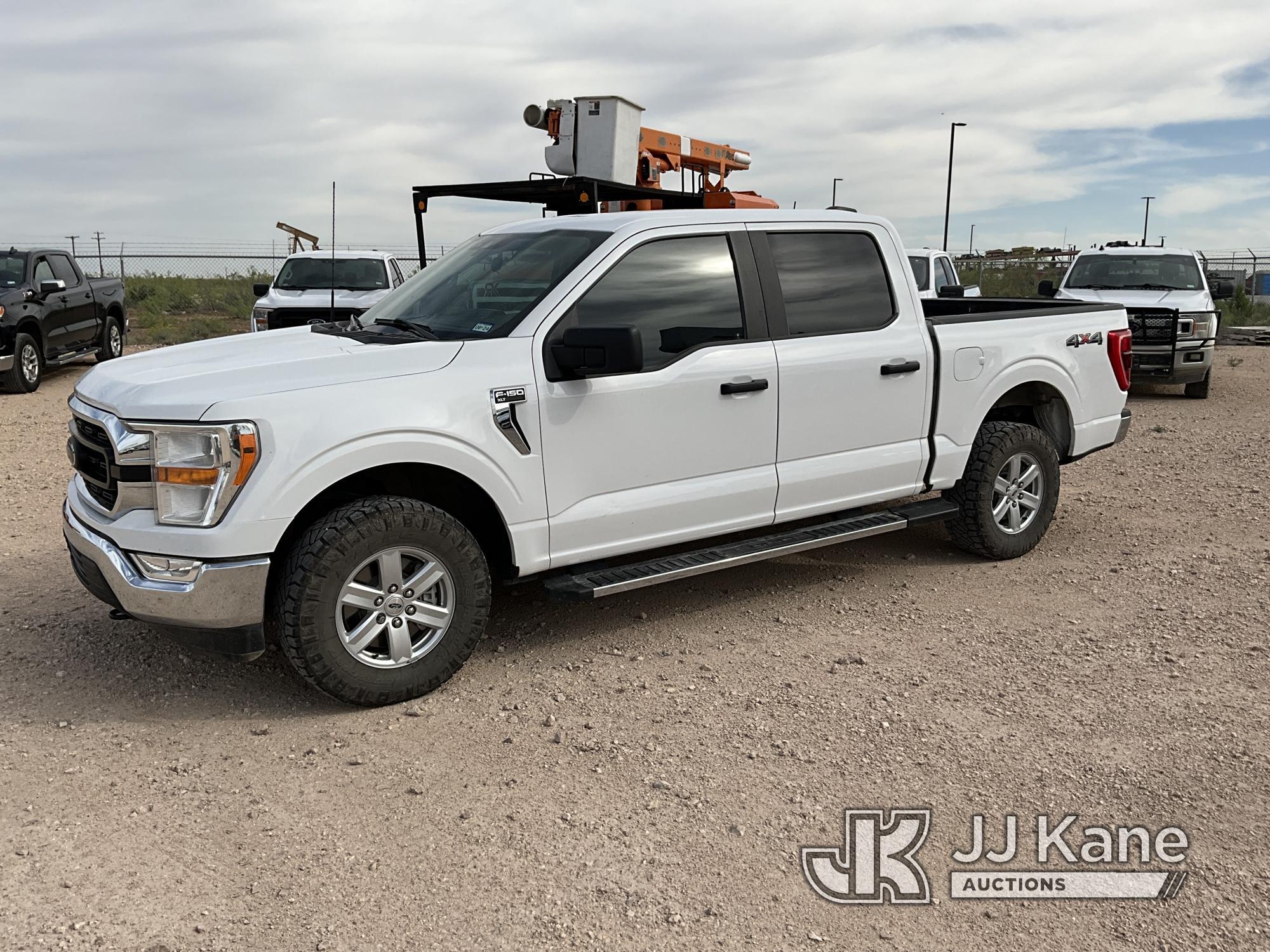 (Odessa, TX) 2021 Ford F150 4x4 Crew-Cab Pickup Truck Runs & Moves) (Hail Body Damage