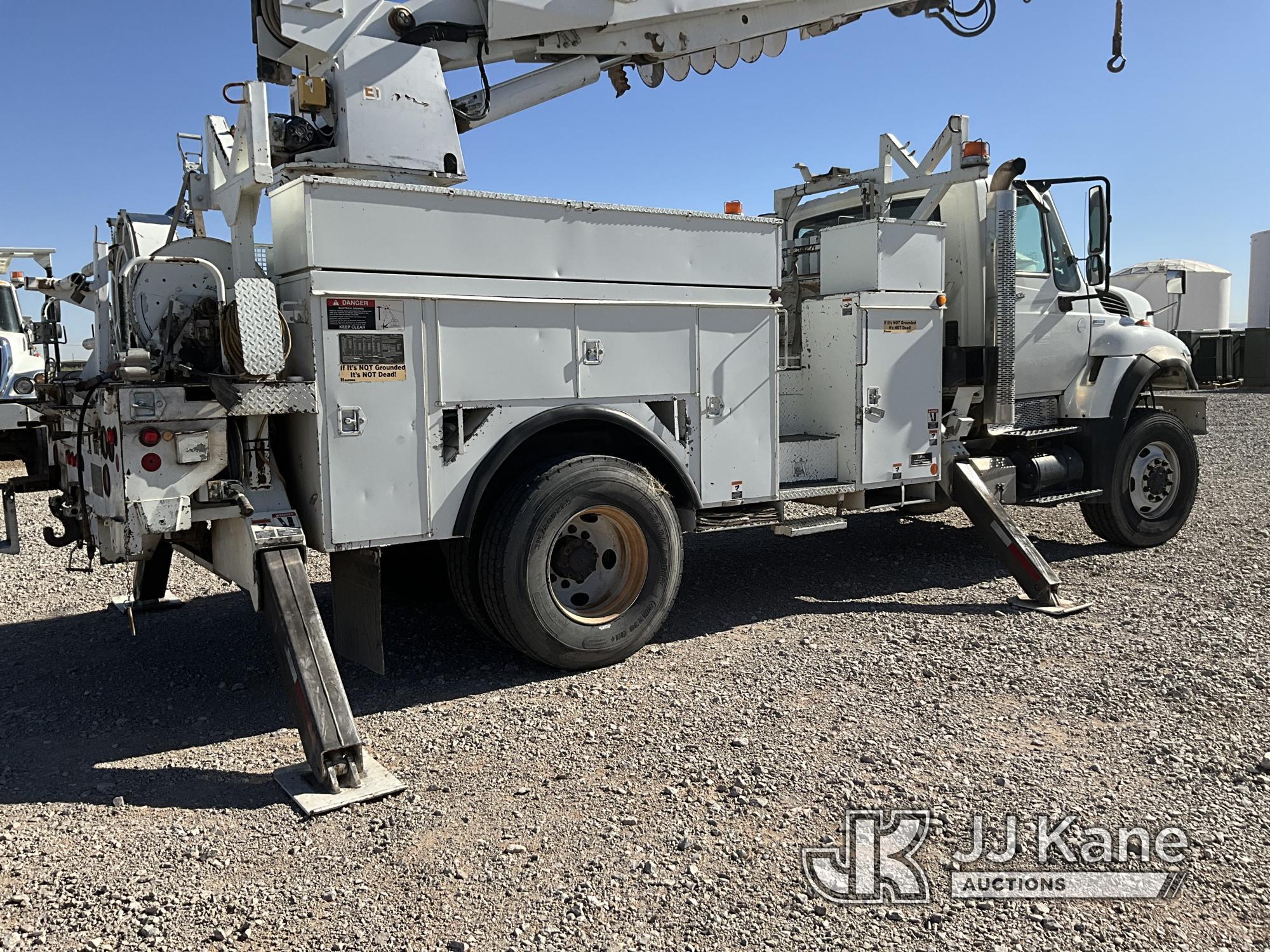 (El Paso, TX) Altec DM47TR, Digger Derrick rear mounted on 2008 International 7400 4x4 Utility Truck