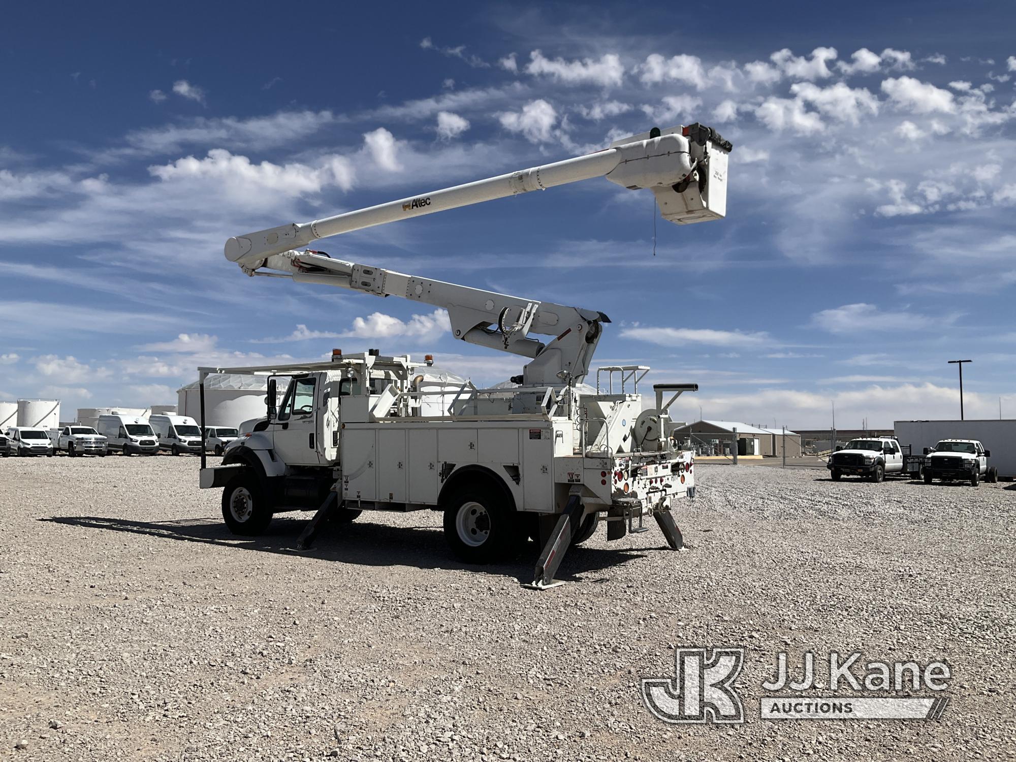 (El Paso, TX) Altec AM60E-MH, Over-Center Material Handling Bucket Truck rear mounted on 2009 Intern