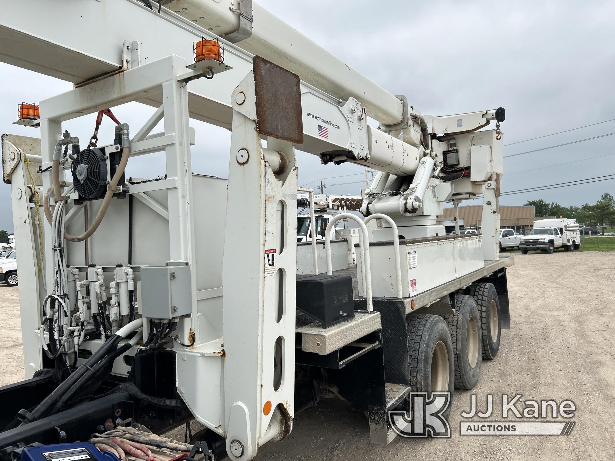 (Waxahachie, TX) Terex TM125, Articulating & Telescopic Material Handling Bucket Truck rear mounted