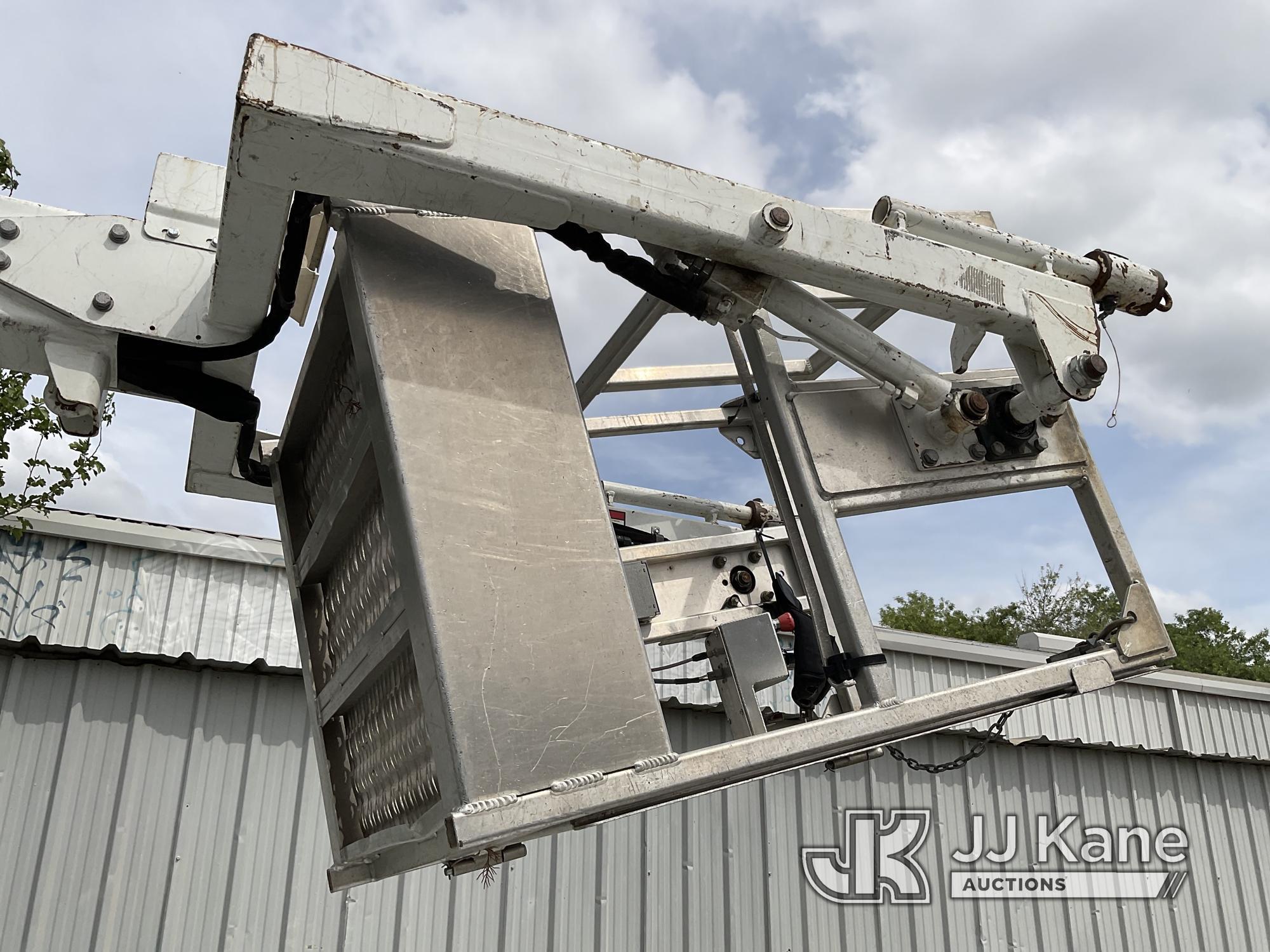 (San Antonio, TX) Posi Plus Uncategorized, Telescopic Non-Insulated Cable Placing Bucket Truck mount