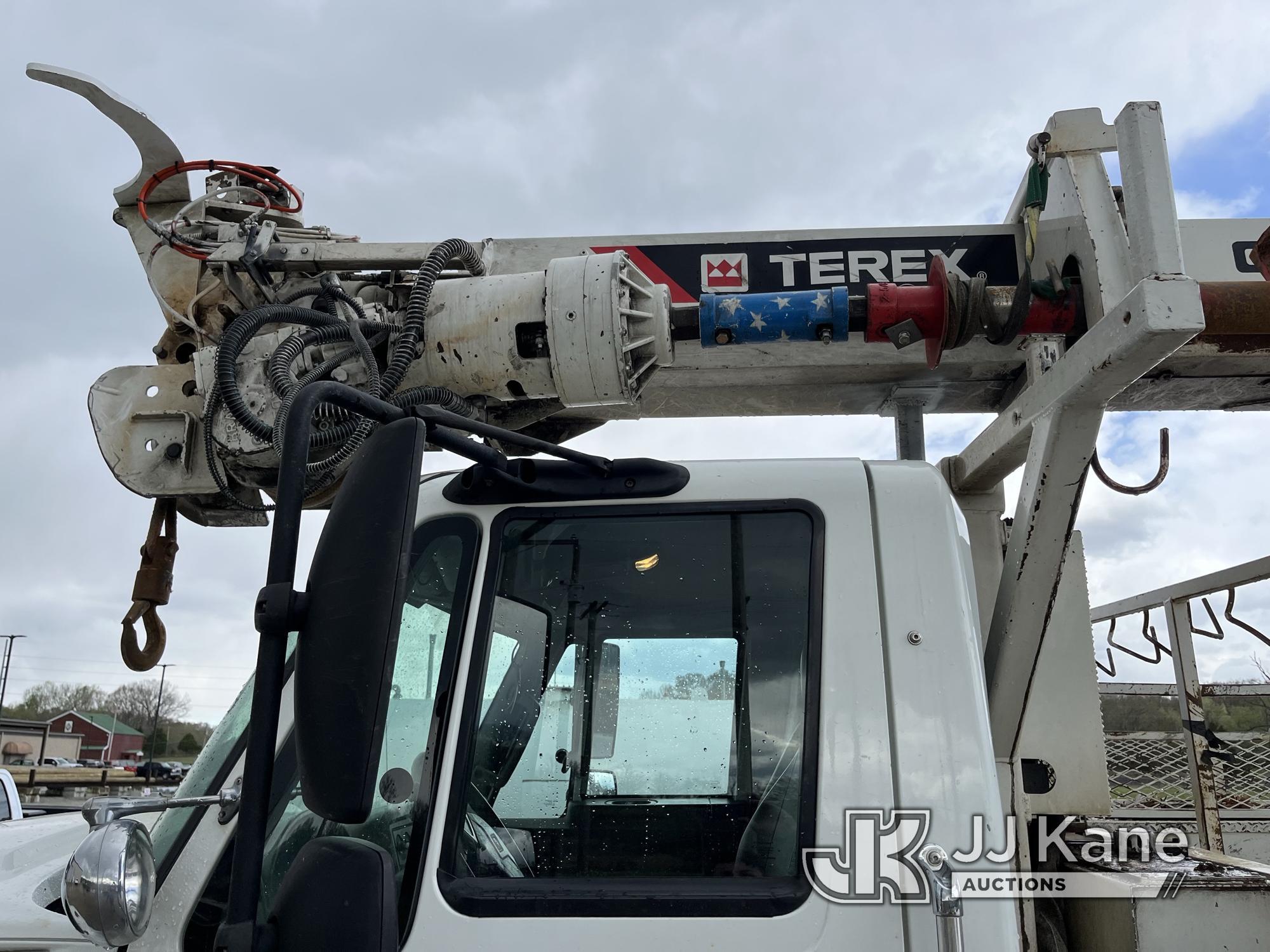 (Paris, TN) Terex Commander C4047, Digger Derrick rear mounted on 2014 International 7400 Utility Tr