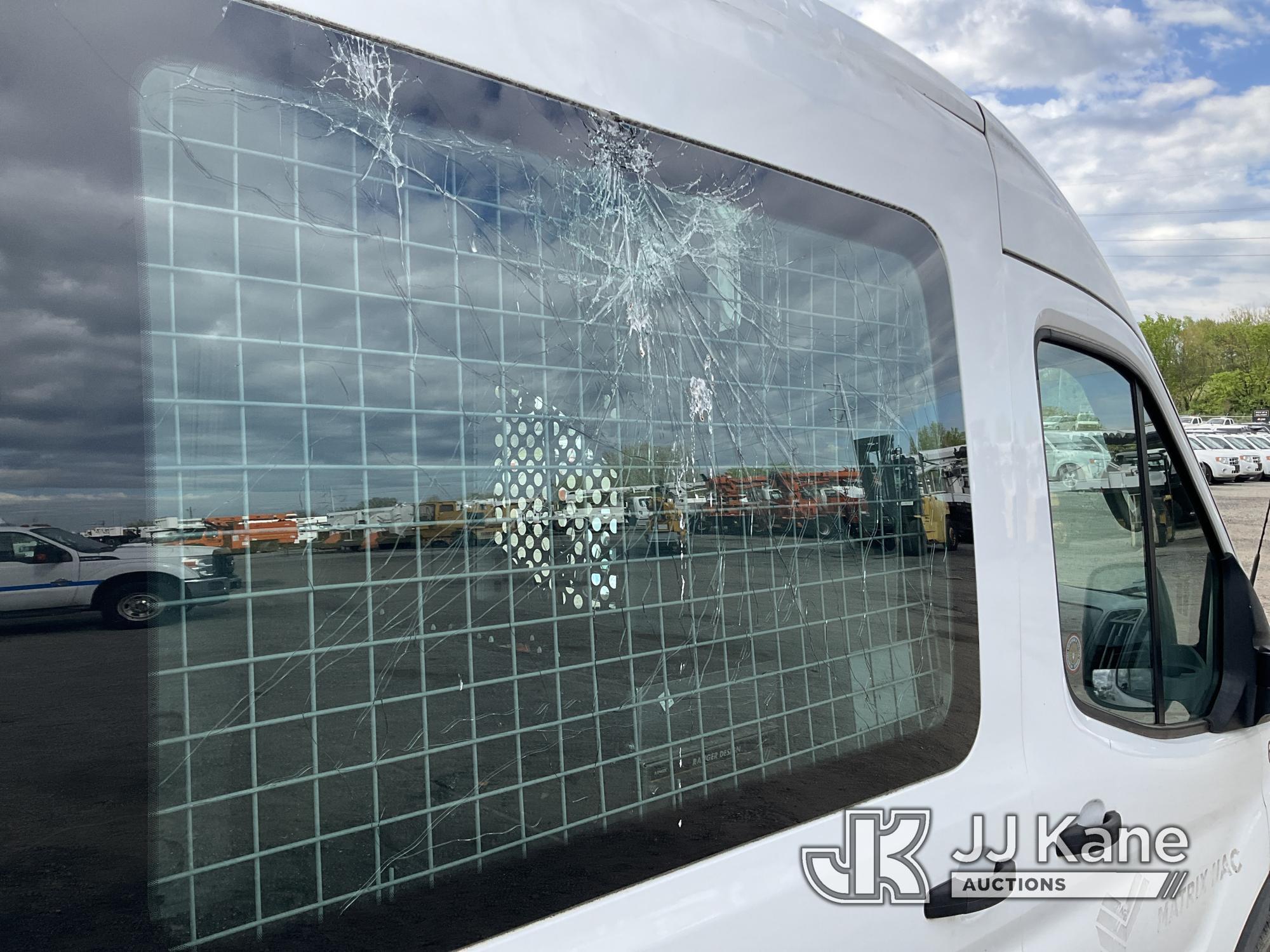 (Plymouth Meeting, PA) 2019 Ford Transit-150 Cargo Van, Roof Damage Runs & Moves, Major Body Damage,