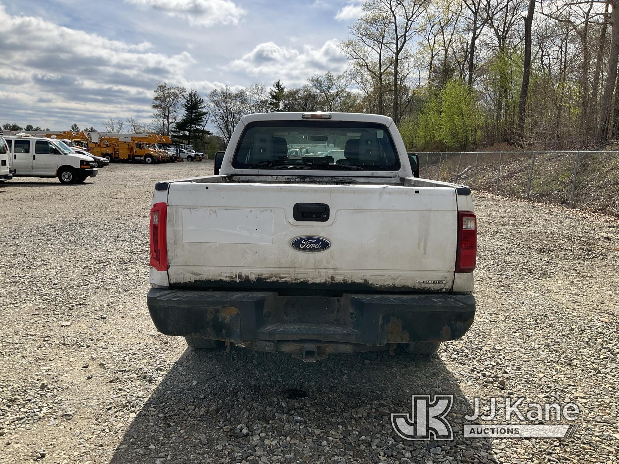 (Shrewsbury, MA) 2013 Ford F250 4x4 Extended-Cab Pickup Truck Runs & Moves) (Check Engine Light On,