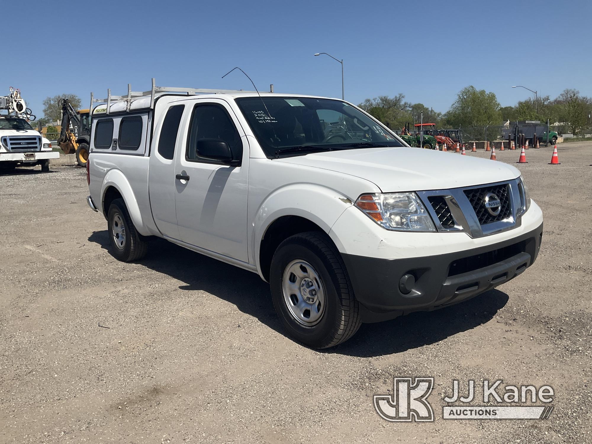 (Plymouth Meeting, PA) 2016 Nissan Frontier Extended-Cab Pickup Truck Runs & Moves, Body & Rust Dama