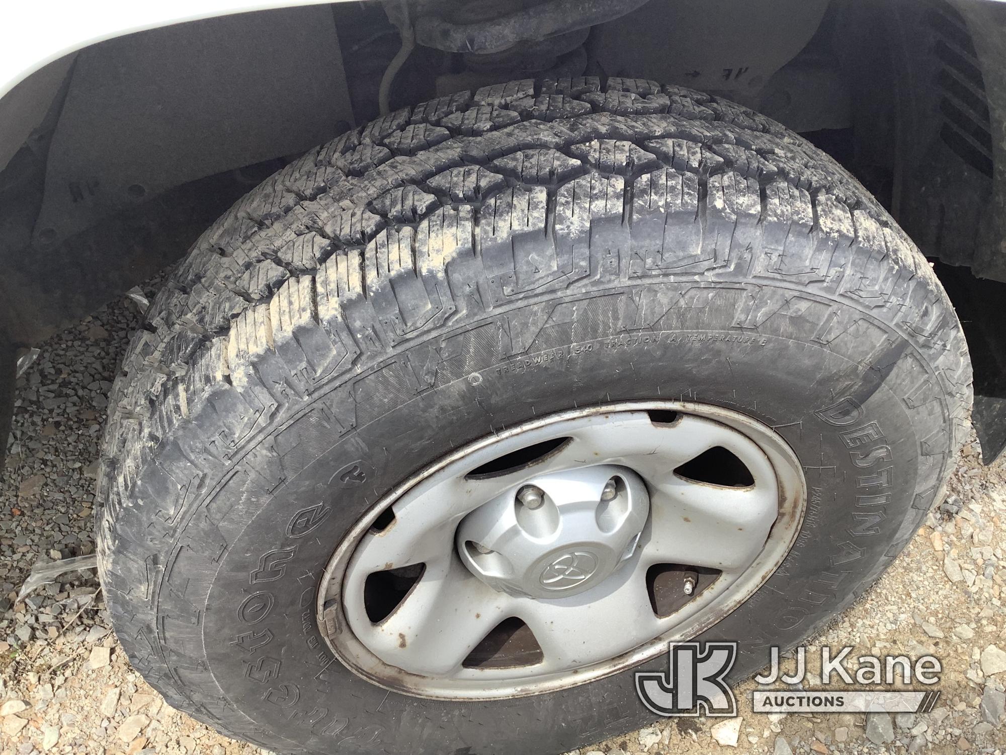 (Smock, PA) 2018 Toyota Tacoma 4x4 Extended-Cab Pickup Truck Not Running, Bad Engine, Rust, Paint &