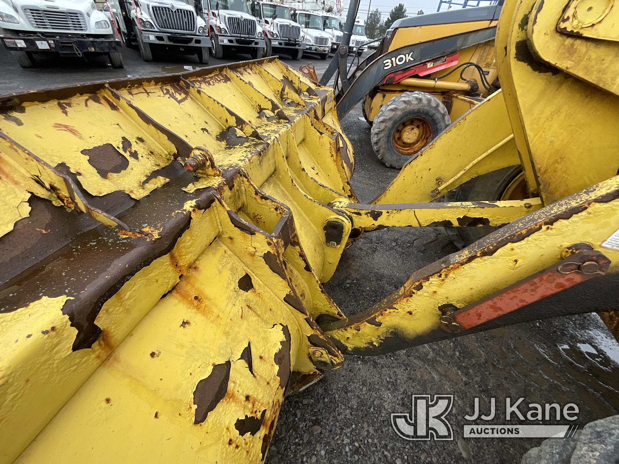 (Rome, NY) 2004 New Holland LW130 Articulating Wheel Loader runs, moves, & operates - per seller: ne