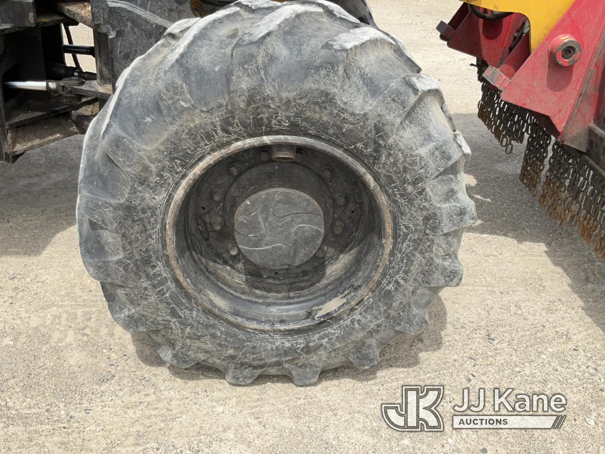 (Charlotte, MI) 2017 Geoboy Wheel Skid Steer Loader Runs, Moves, Head Condition Unknown, Rear Differ