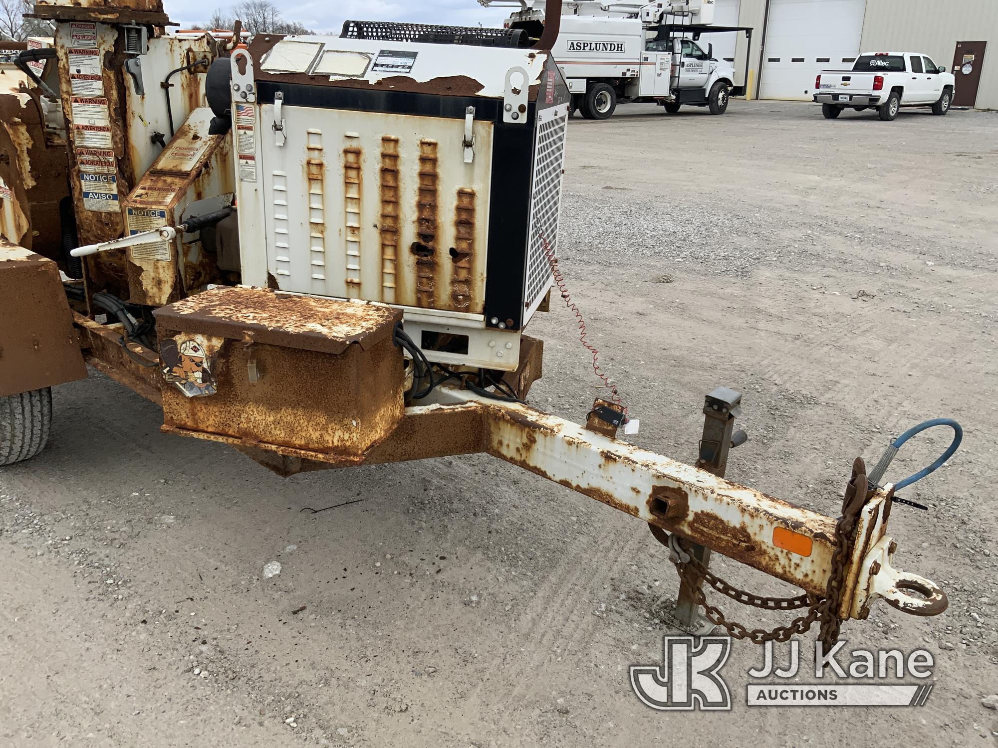 (Fort Wayne, IN) 2015 Morbark M12D Chipper (12in Drum), trailer mtd. NO TITLE) (Runs & Operates) (Ru