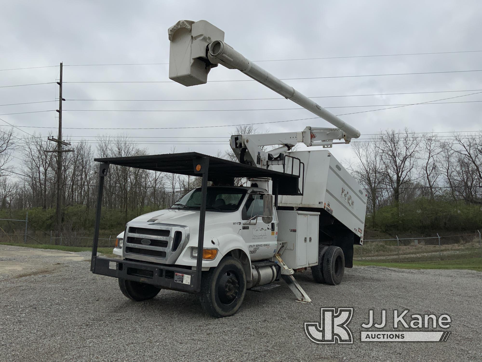 (Fort Wayne, IN) Altec LR756, Over-Center Bucket Truck mounted behind cab on 2015 Ford F750 Chipper