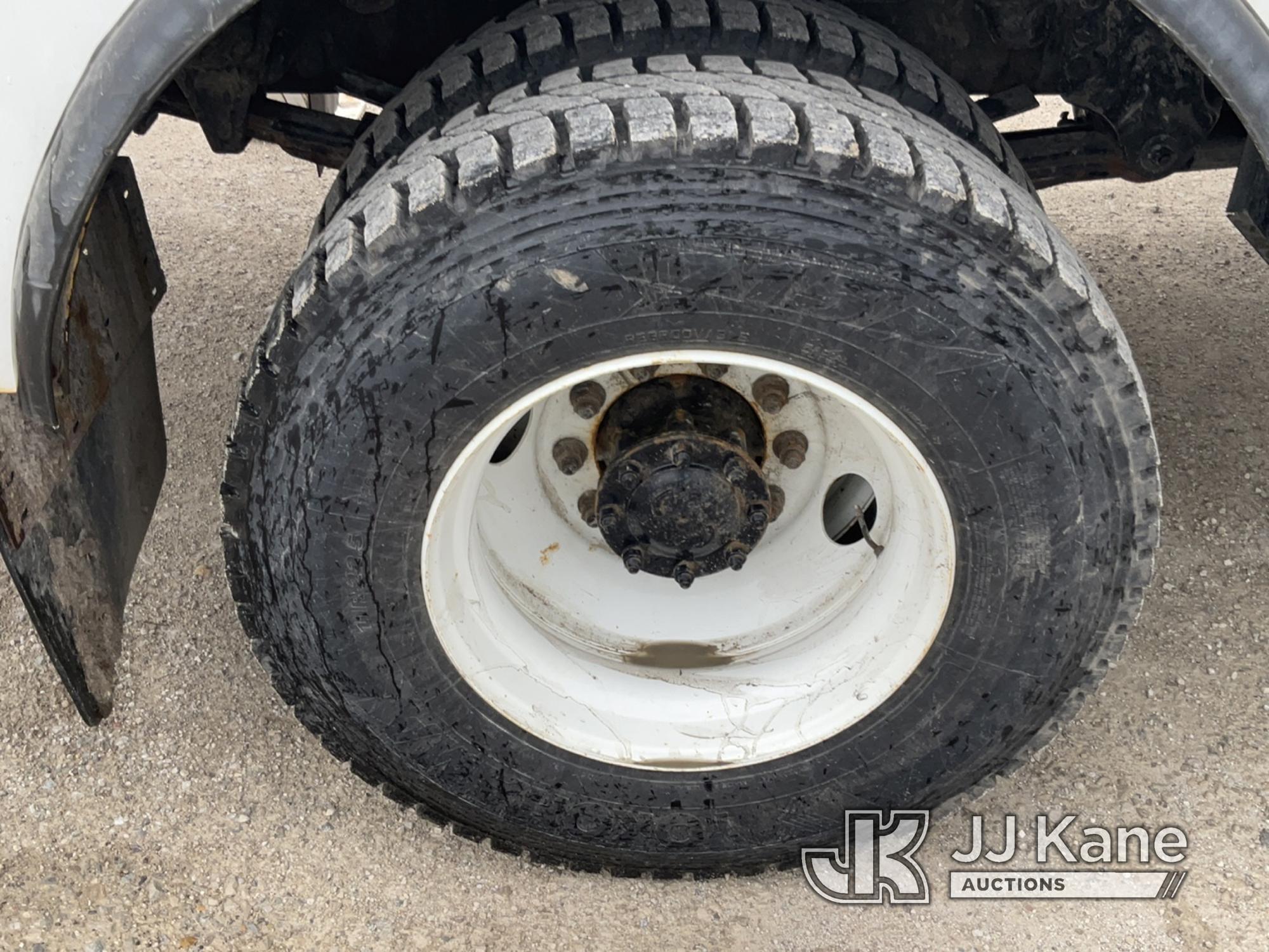 (Pataskala, OH) Altec AA55, Material Handling Bucket rear mounted on 2019 Freightliner M2 Utility Tr