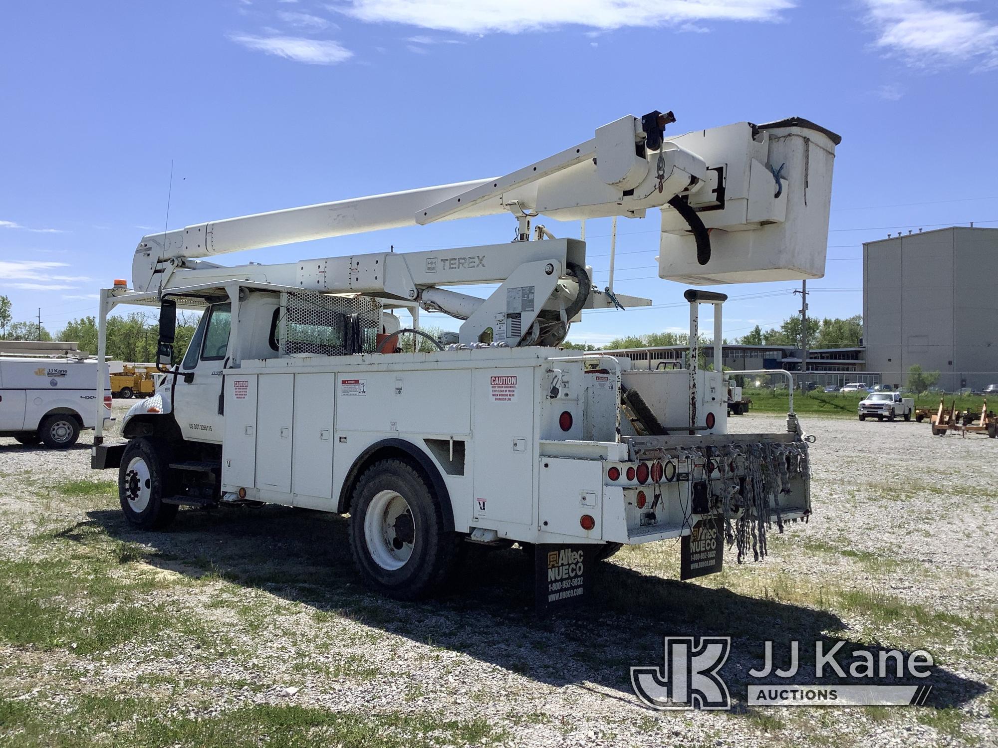 (Fort Wayne, IN) HiRanger 5TC-55, Material Handling Bucket Truck rear mounted on 2012 International