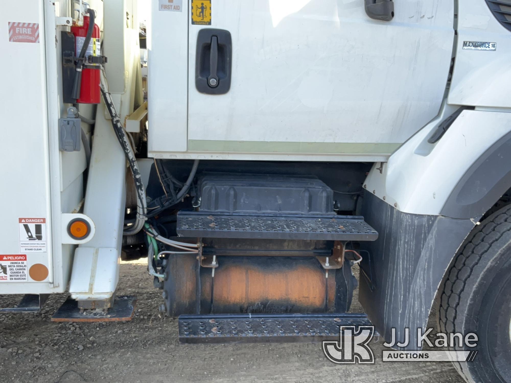 (Charlotte, MI) Terex/Telelect Commander 4047, Digger Derrick rear mounted on 2010 International 740