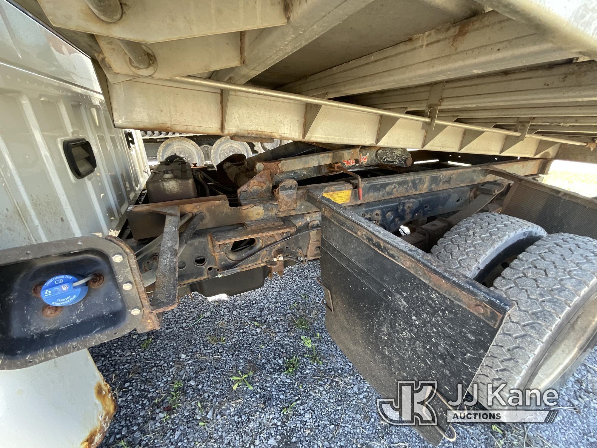 (Rome, NY) 2011 Ford F550 4x4 Dump Truck Runs, no transfer case, does not move, no trans, check engi