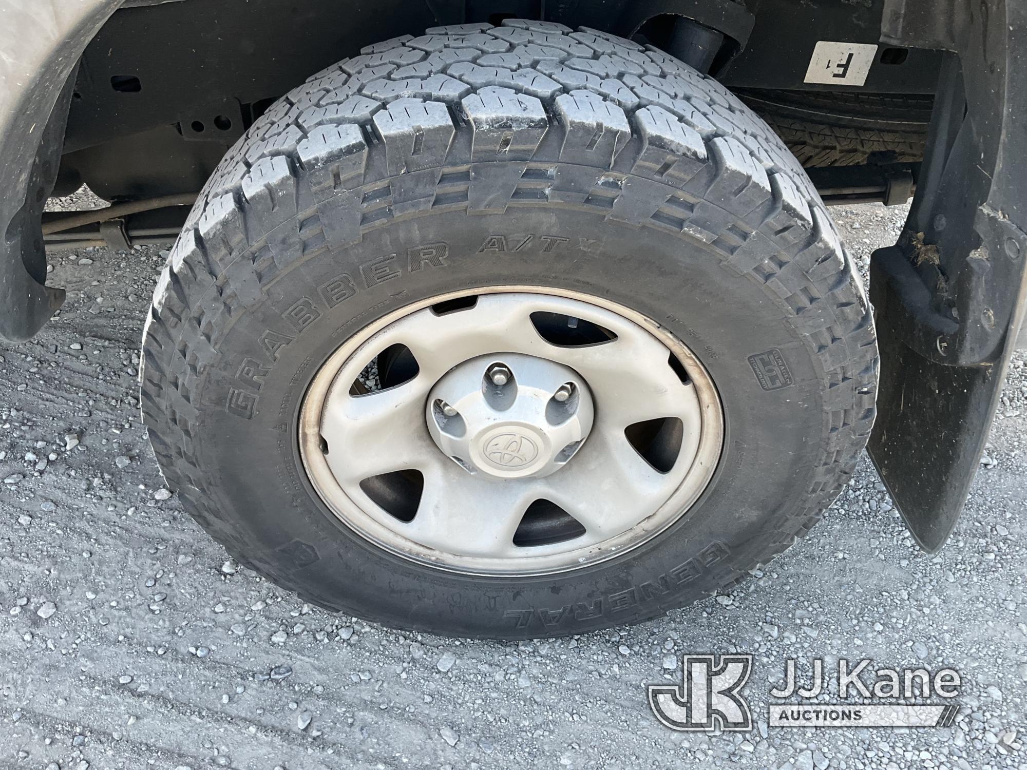 (Jurupa Valley, CA) 2013 Toyota Tacoma 4x4 Extended-Cab Pickup Truck Runs, Moves, ABS Light Is On, P