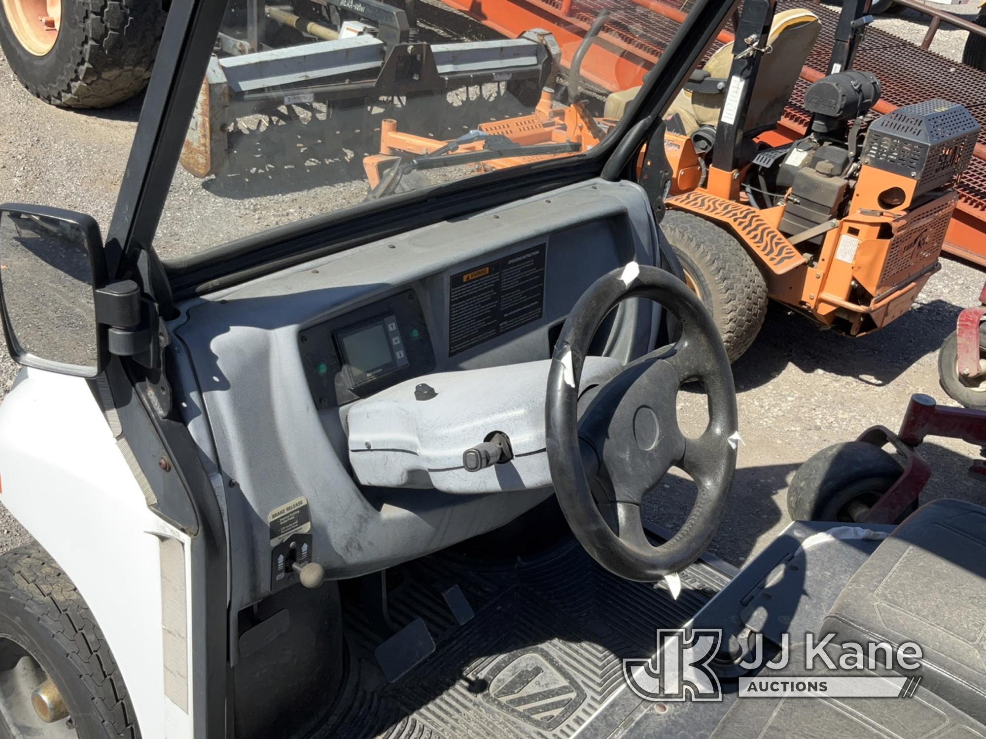 (Jurupa Valley, CA) 2015 Columbia Golf Cart Not Running , No key , Missing Parts