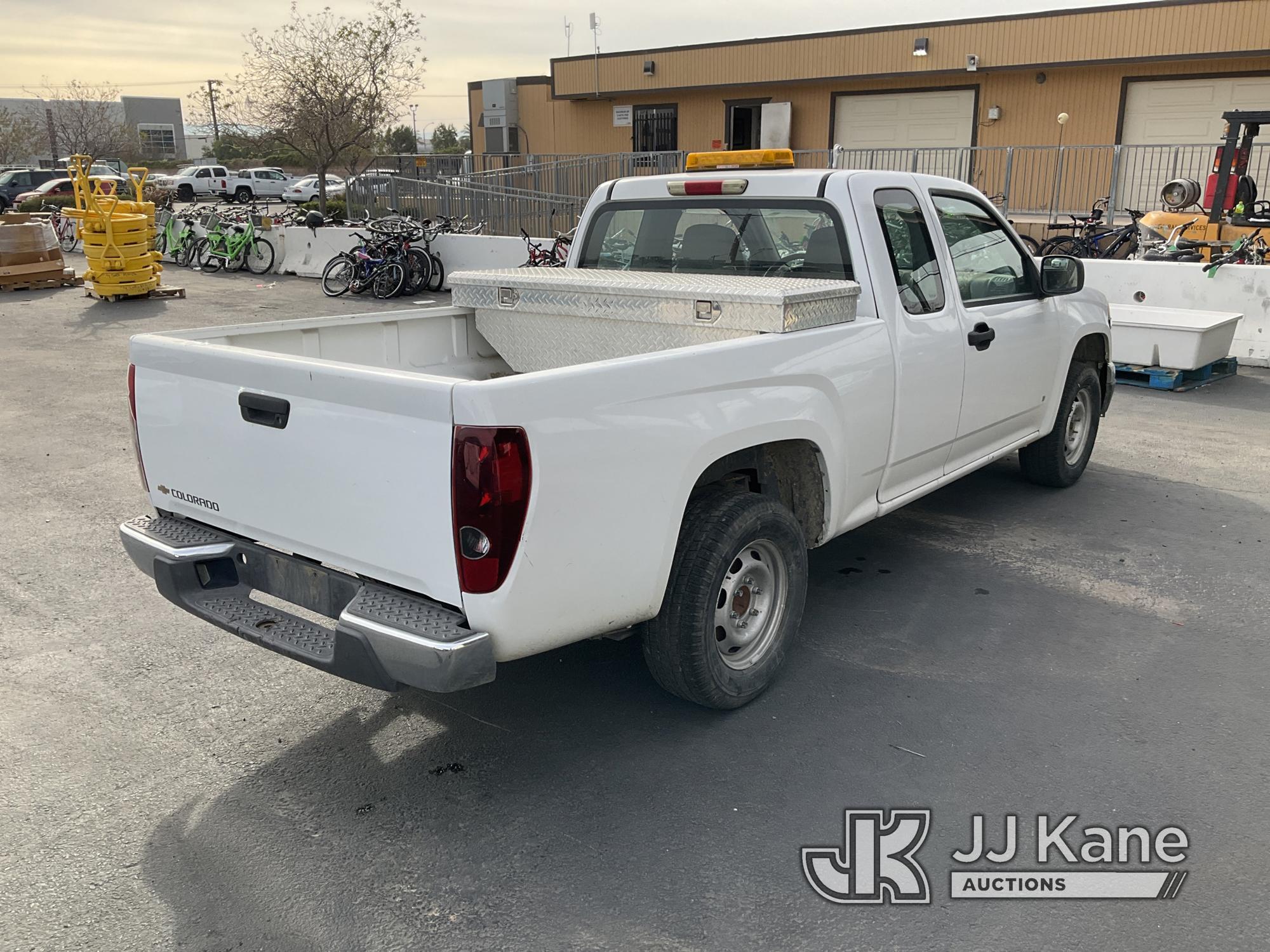 (Jurupa Valley, CA) 2006 Chevy Colorado Extended-Cab Pickup Truck Runs & Moves, Runs Rough, Check En