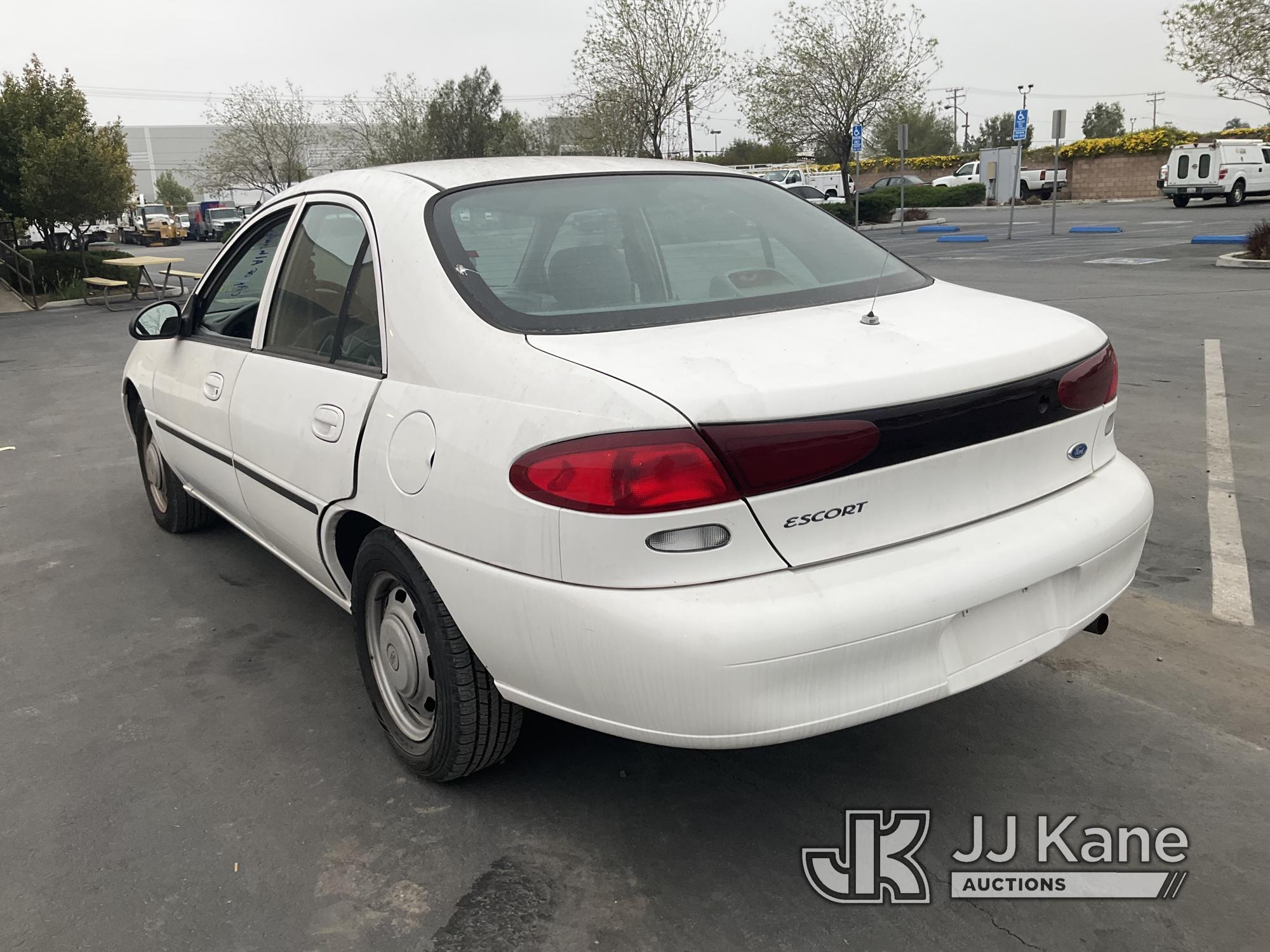 (Jurupa Valley, CA) 1997 Ford Escort 4-Door Sedan Runs & Moves