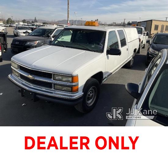 (Jurupa Valley, CA) 2000 Chevrolet 3500 Pickup Truck Runs & Moves, Check Engine Light On