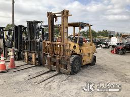 (Jurupa Valley, CA) Komatsu Solid Tired Forklift Not Running